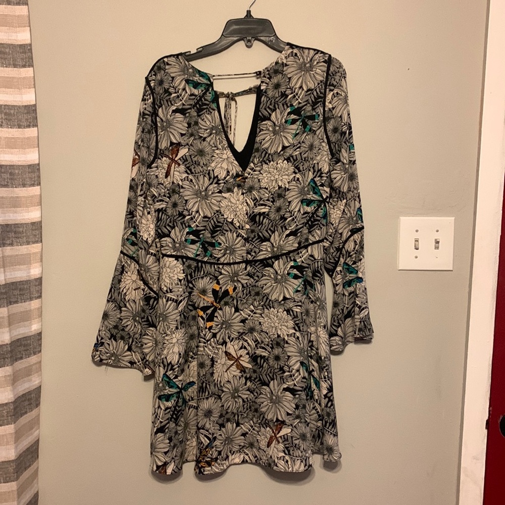 Beautiful dress size 10 never worn
